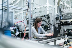 mujer ingeniera innovacion
