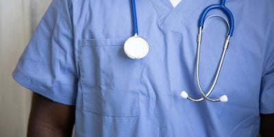 salud medico con estetoscopio 400x200